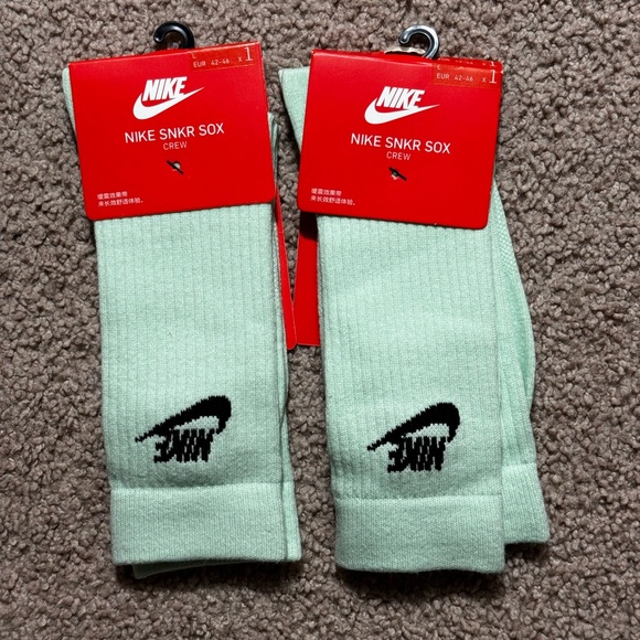 Nike Other - Nike SNKR Sox Crew Socks - Light Green